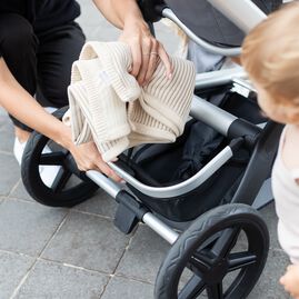 Foldable stroller with enough storage space